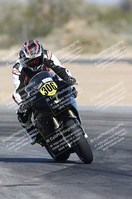 media/Jan-15-2026-Racers Edge (Thu) [[dfebeb70ab]]/2-A Group/Session 5 Turn 2/